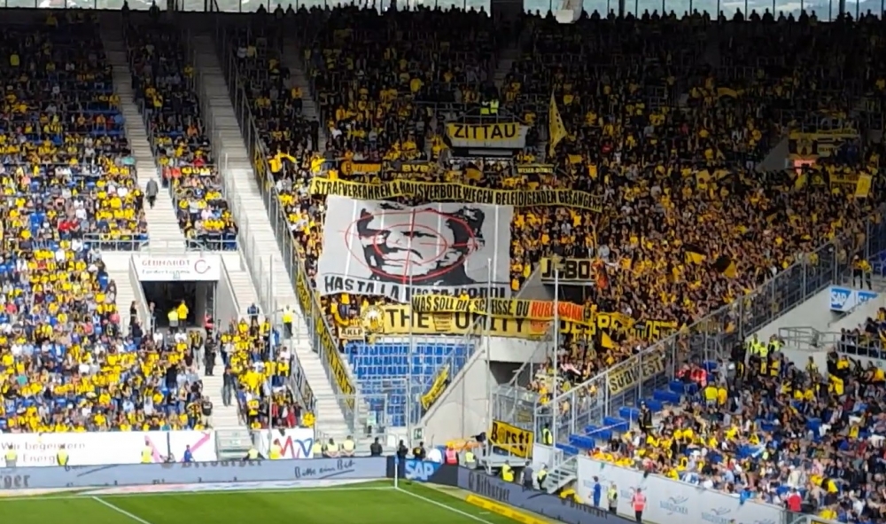 bananenflanke BVB Hopp