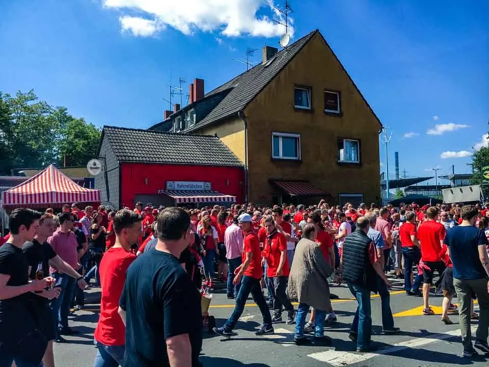 bananenflanke RW Essen